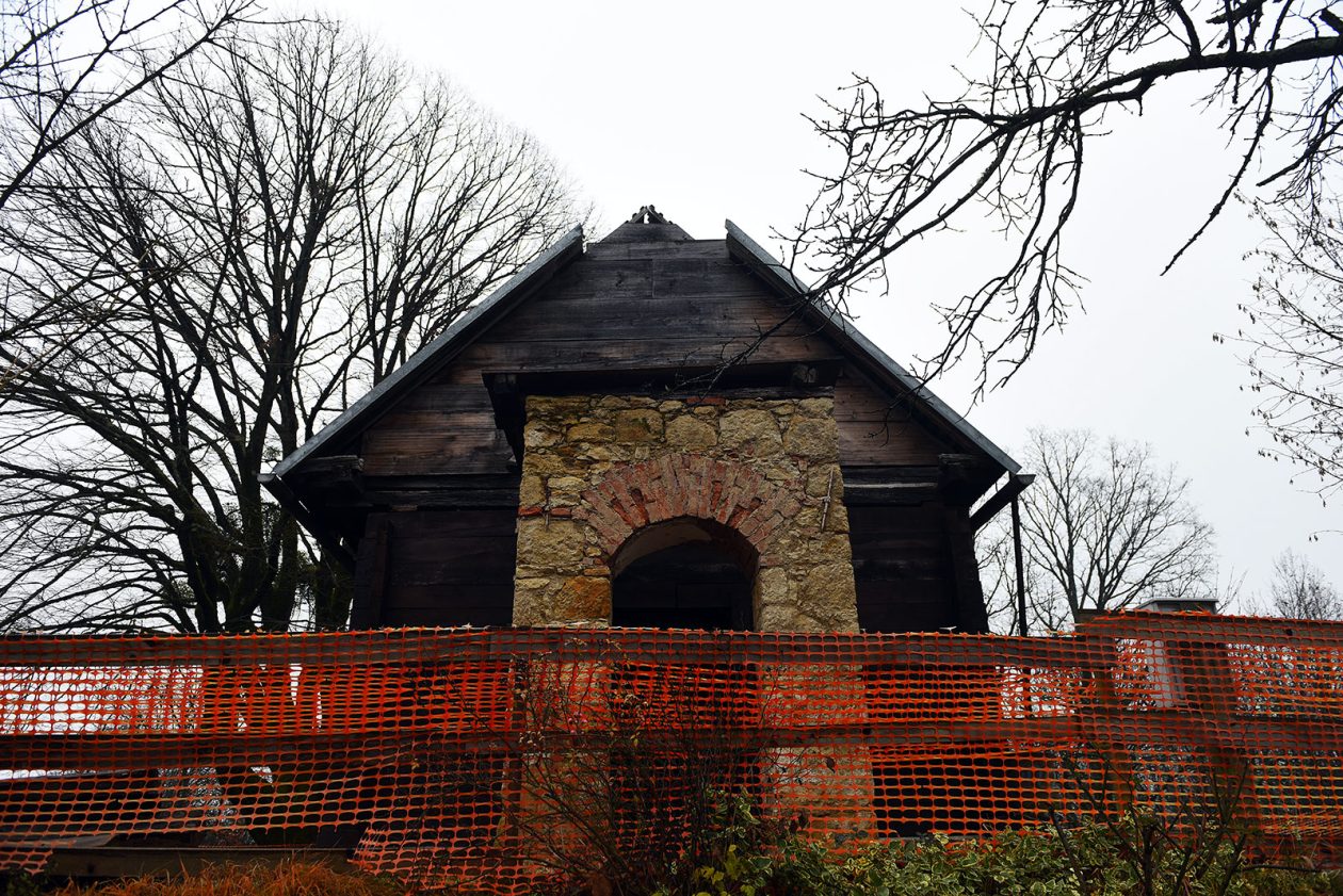 drvena crkva draganic (3) drvena crkva draganic (3)