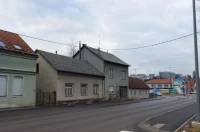 ed27185bb9e27477db8606bd659147a5-1