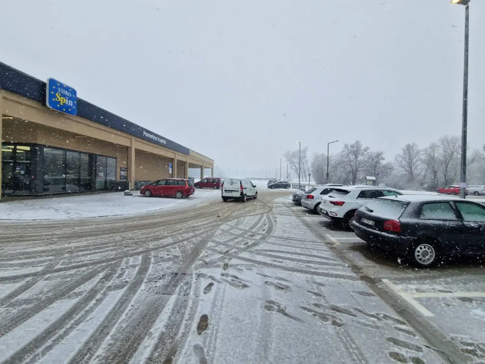 eurospin trgovina snijeg (3)