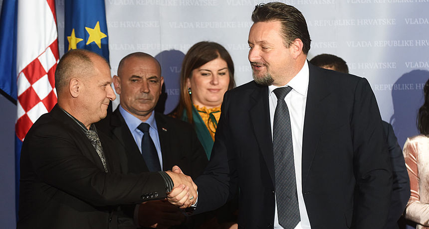 vladaplenkovic(27) vladaplenkovic(27)