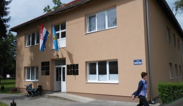 Image 5017078 (auto)