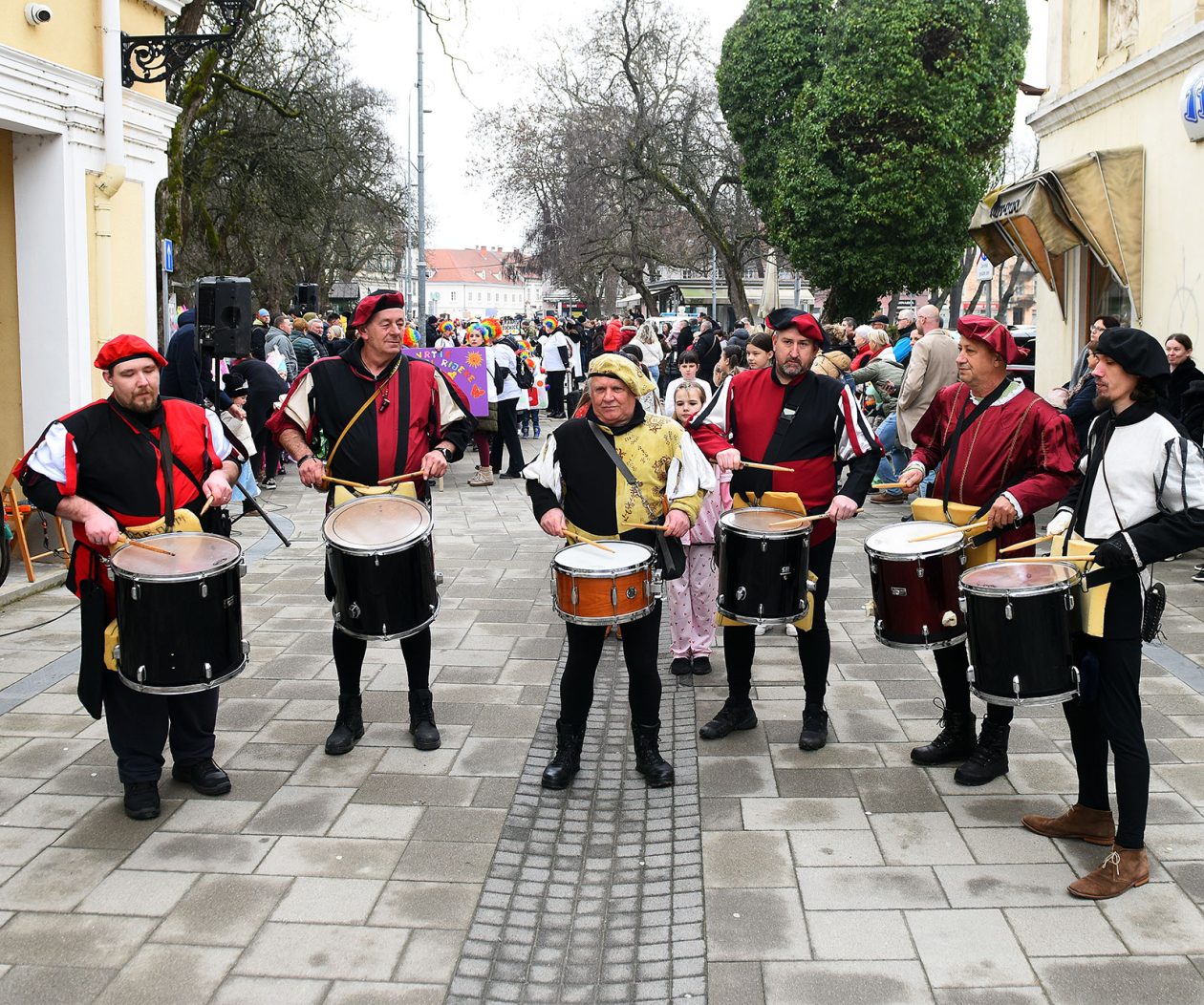 fasnik maskare djeca (1)