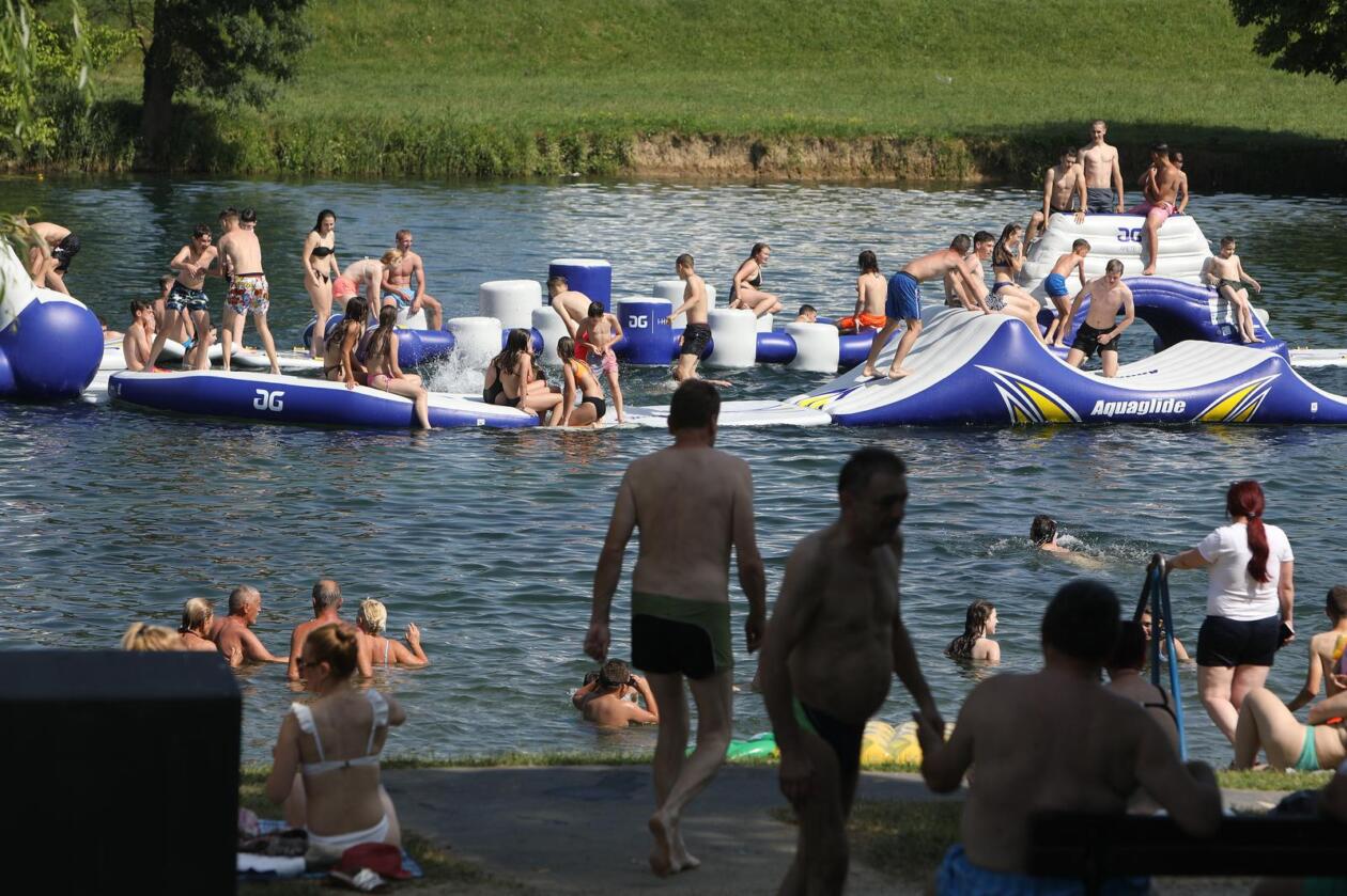 Karlovac: Otvorena sezona kupanja na Foginovom kupalistu Karlovac: Otvorena sezona kupanja na Foginovom kupalistu