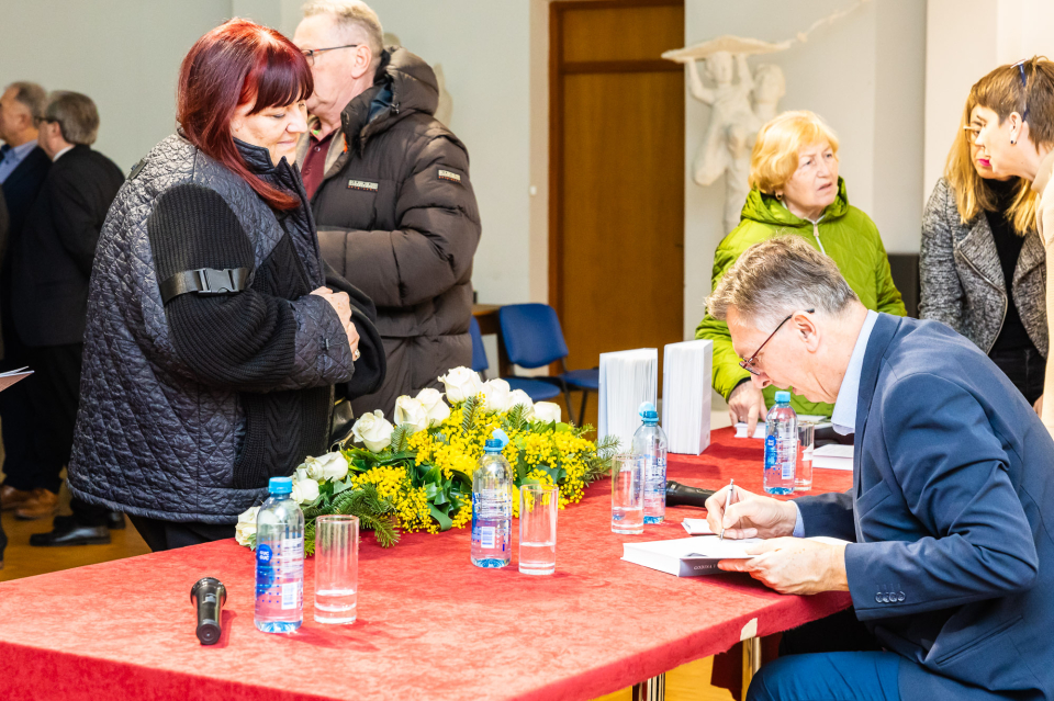godina_i_vjecnost_predstavljanje_knjige-15