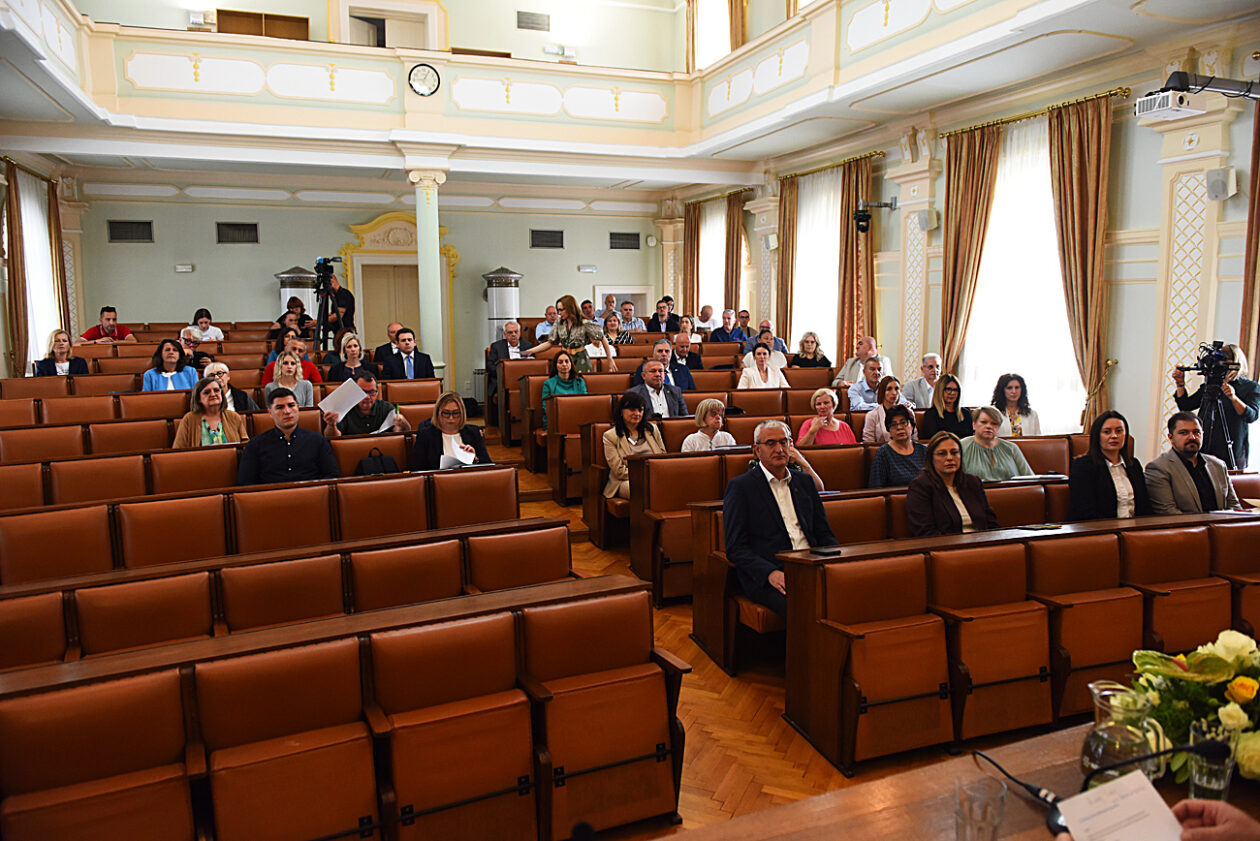 gradsko vijece (56)