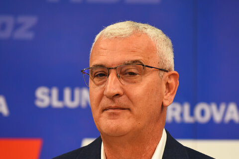 hdz damir mandic (3) hdz damir mandic (3)