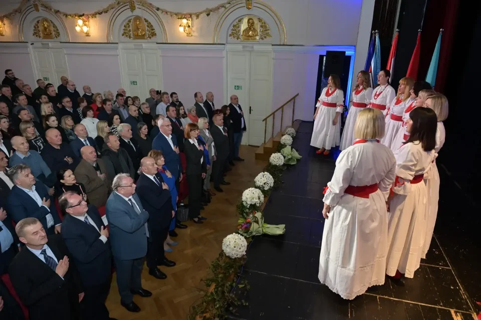 hdz obljetnica (17) hdz obljetnica (17)