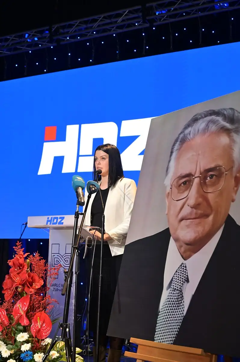 hdz obljetnica (18) hdz obljetnica (18)