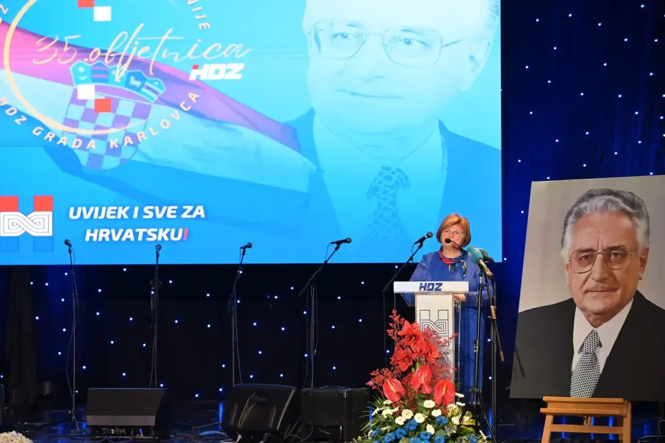 hdz obljetnica (23) hdz obljetnica (23)