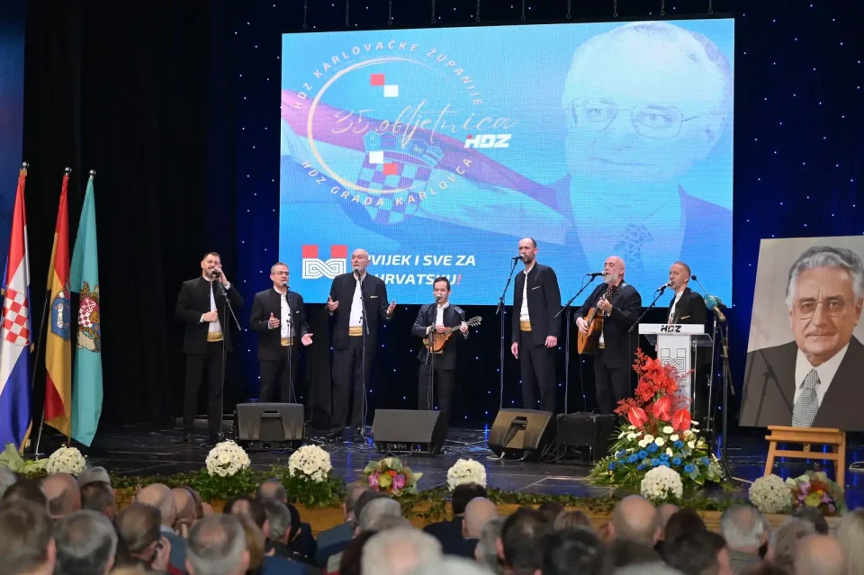 hdz obljetnica (27) hdz obljetnica (27)