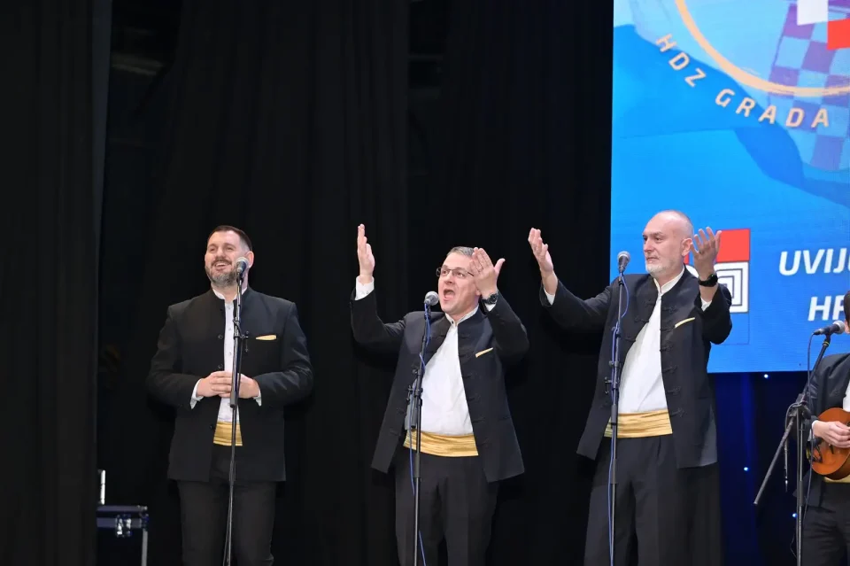 hdz obljetnica (29) hdz obljetnica (29)