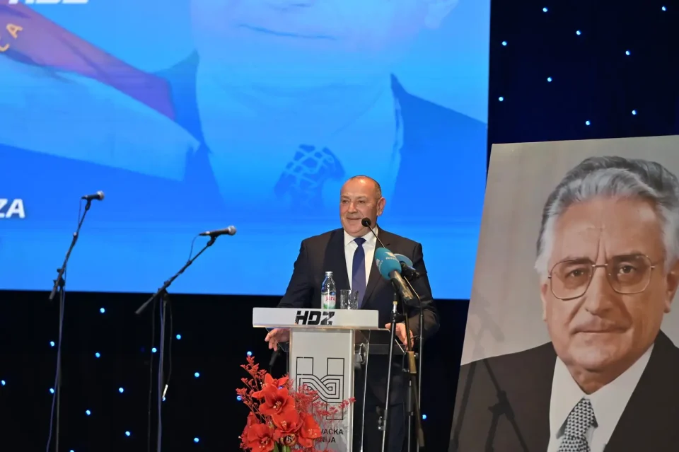 hdz obljetnica (36) hdz obljetnica (36)