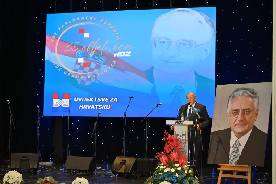 hdz obljetnica (37) hdz obljetnica (37)