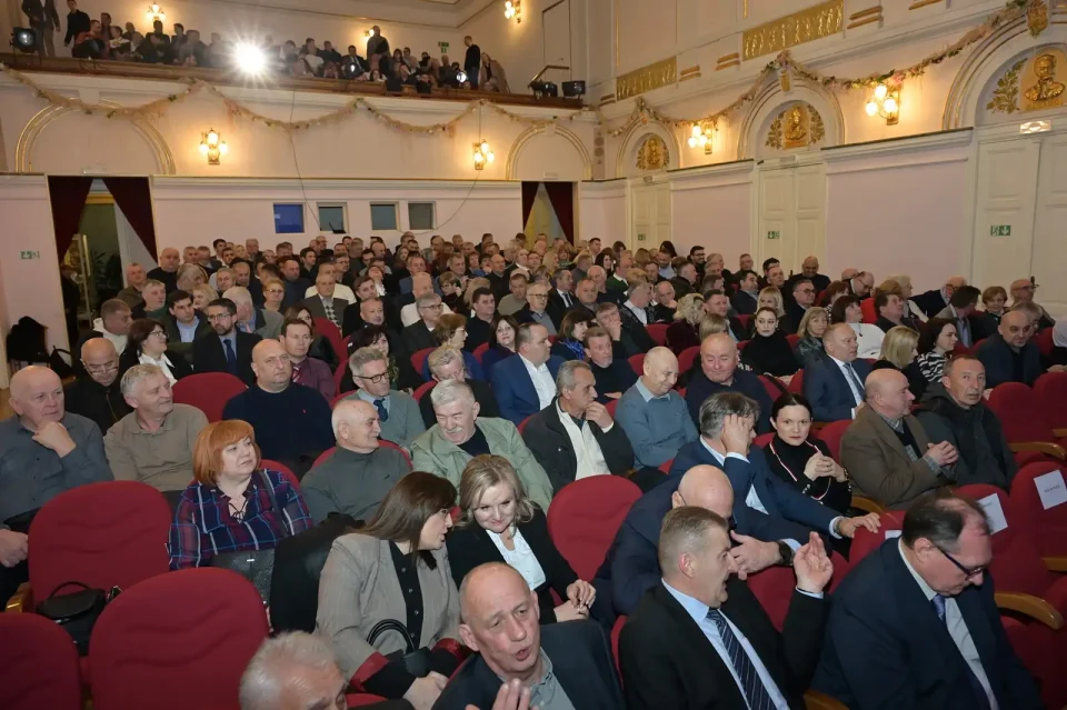 hdz obljetnica (4) hdz obljetnica (4)