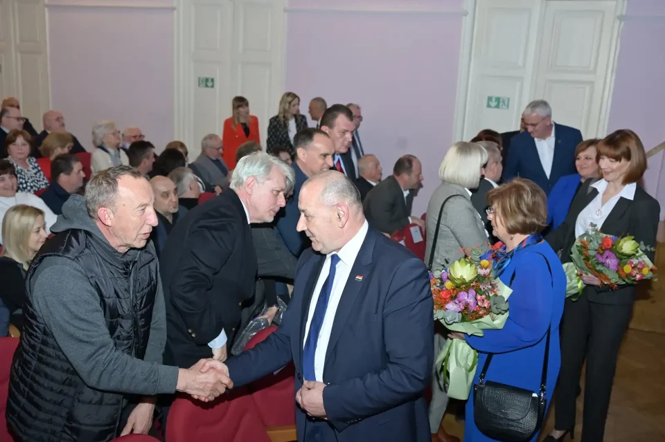 hdz obljetnica (8) hdz obljetnica (8)