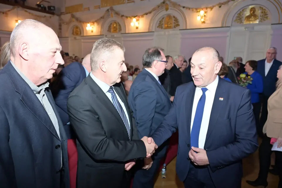 hdz obljetnica (9) hdz obljetnica (9)