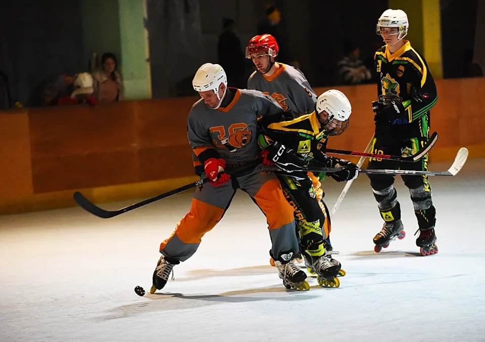 inline hokej (16) inline hokej (16)