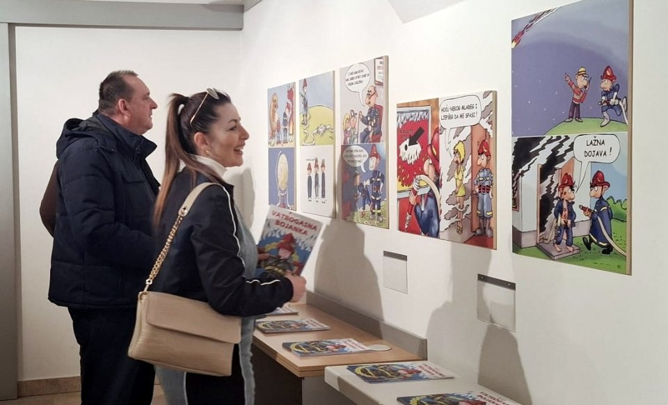 izlozba (27) izlozba (27)