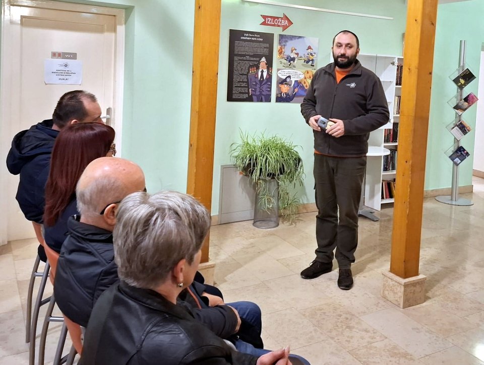 izlozba (31) izlozba (31)