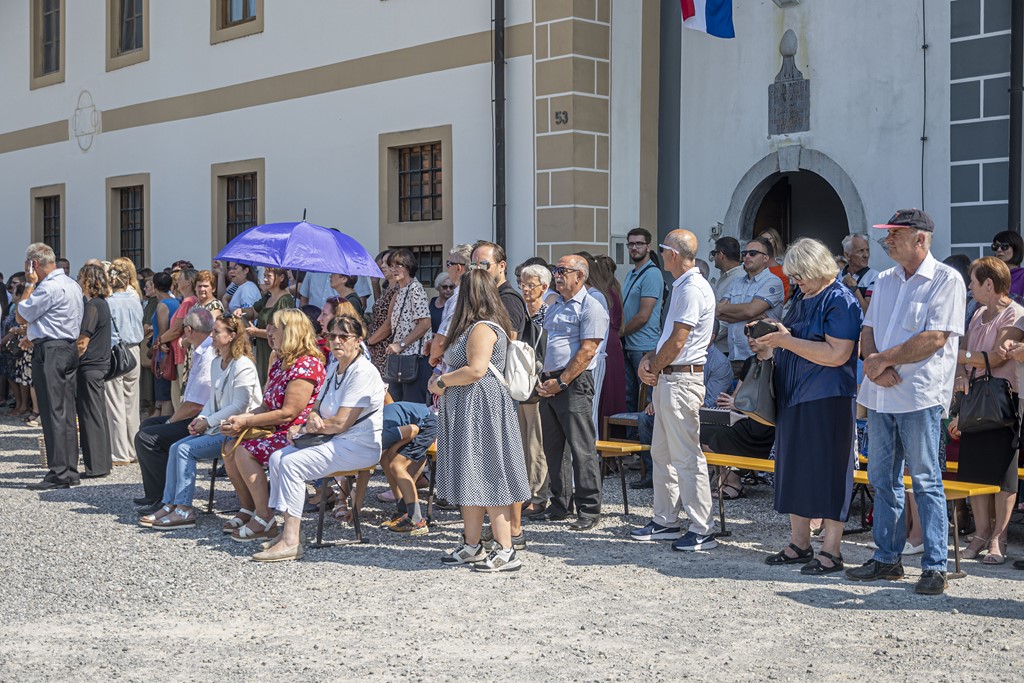 kamensko velika gospa (33) kamensko velika gospa (33)