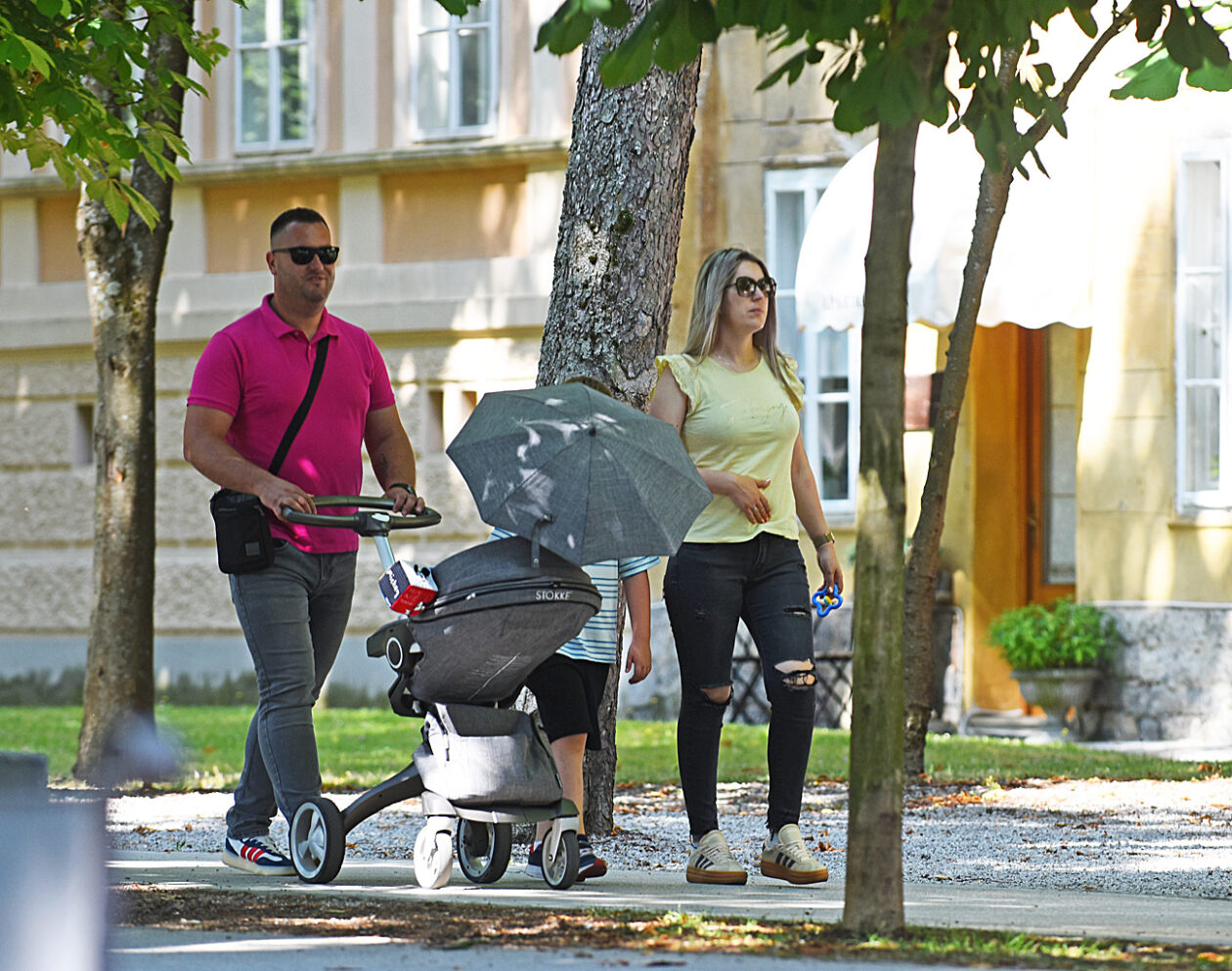 karlovackim ulicama (8) karlovackim ulicama (8)