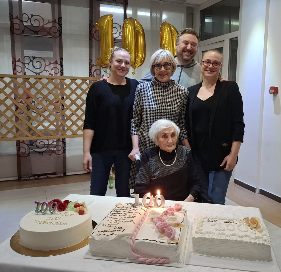 kata-kustreba-100 (28) kata-kustreba-100 (28)