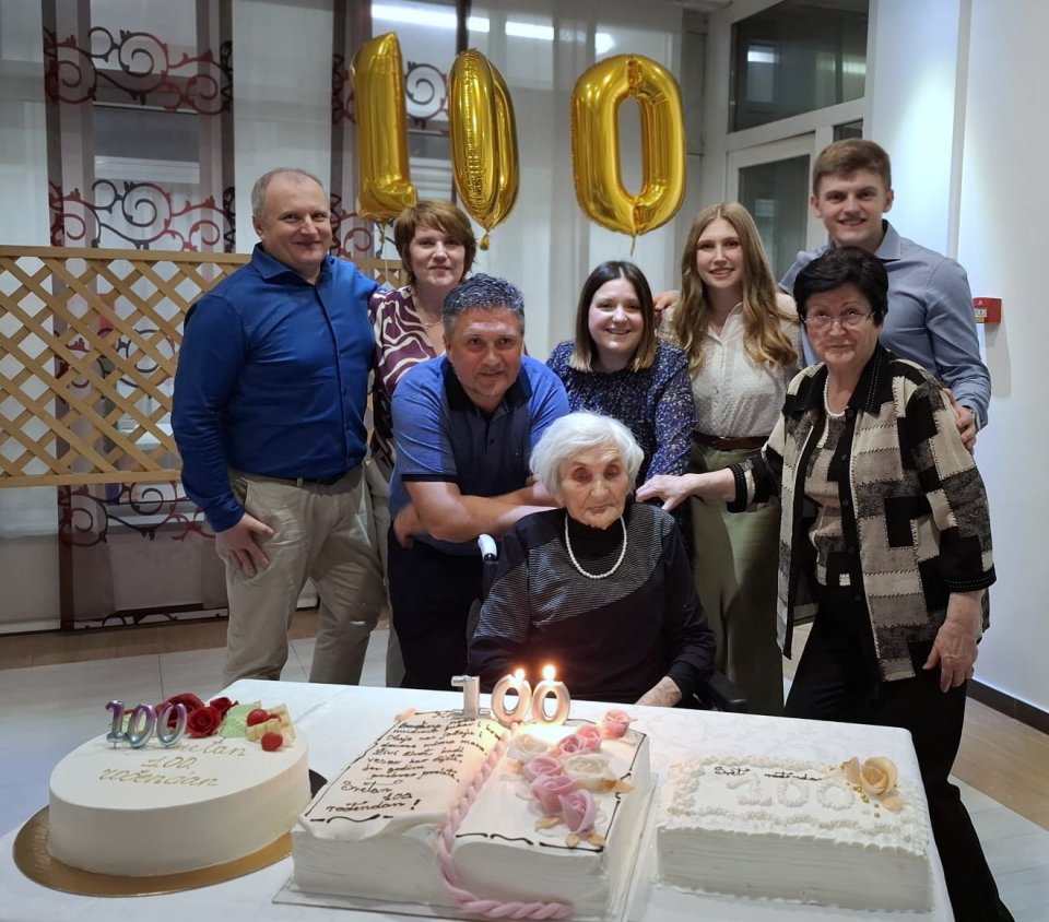 kata-kustreba-100 (29) kata-kustreba-100 (29)