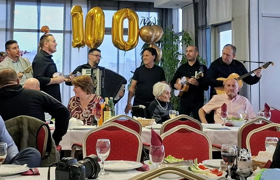 kata-kustreba-100 (49) kata-kustreba-100 (49)