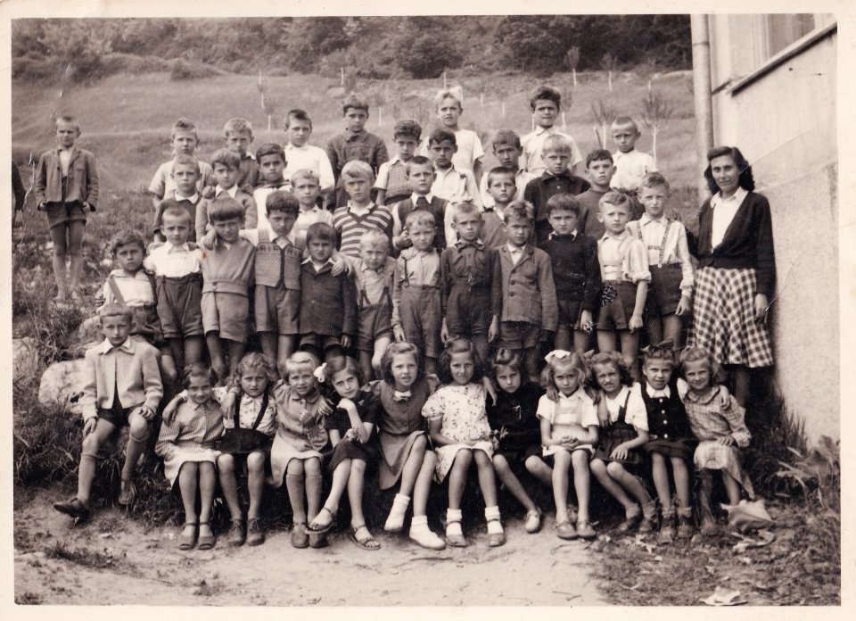 kata-kustreba-100 (9) kata-kustreba-100 (9)