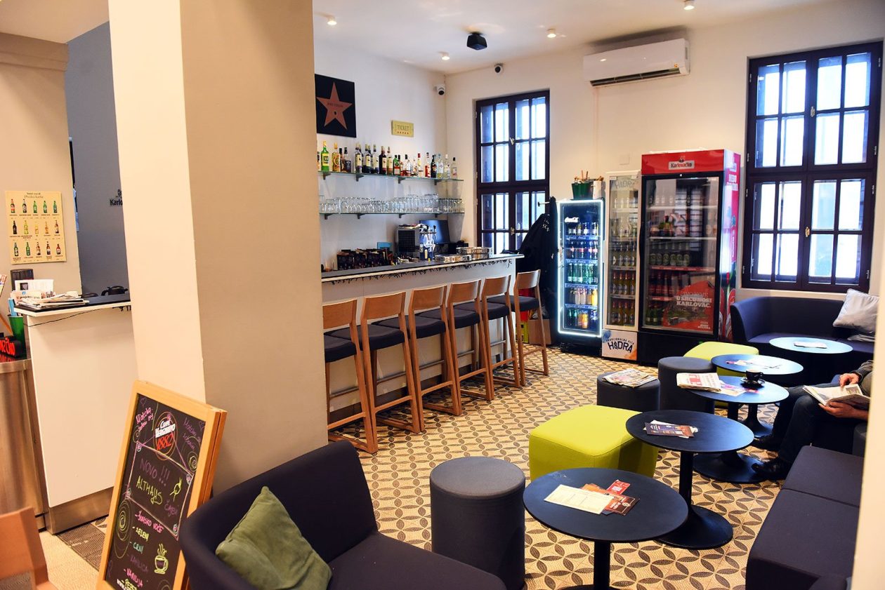 kino edison (10) kino edison (10)