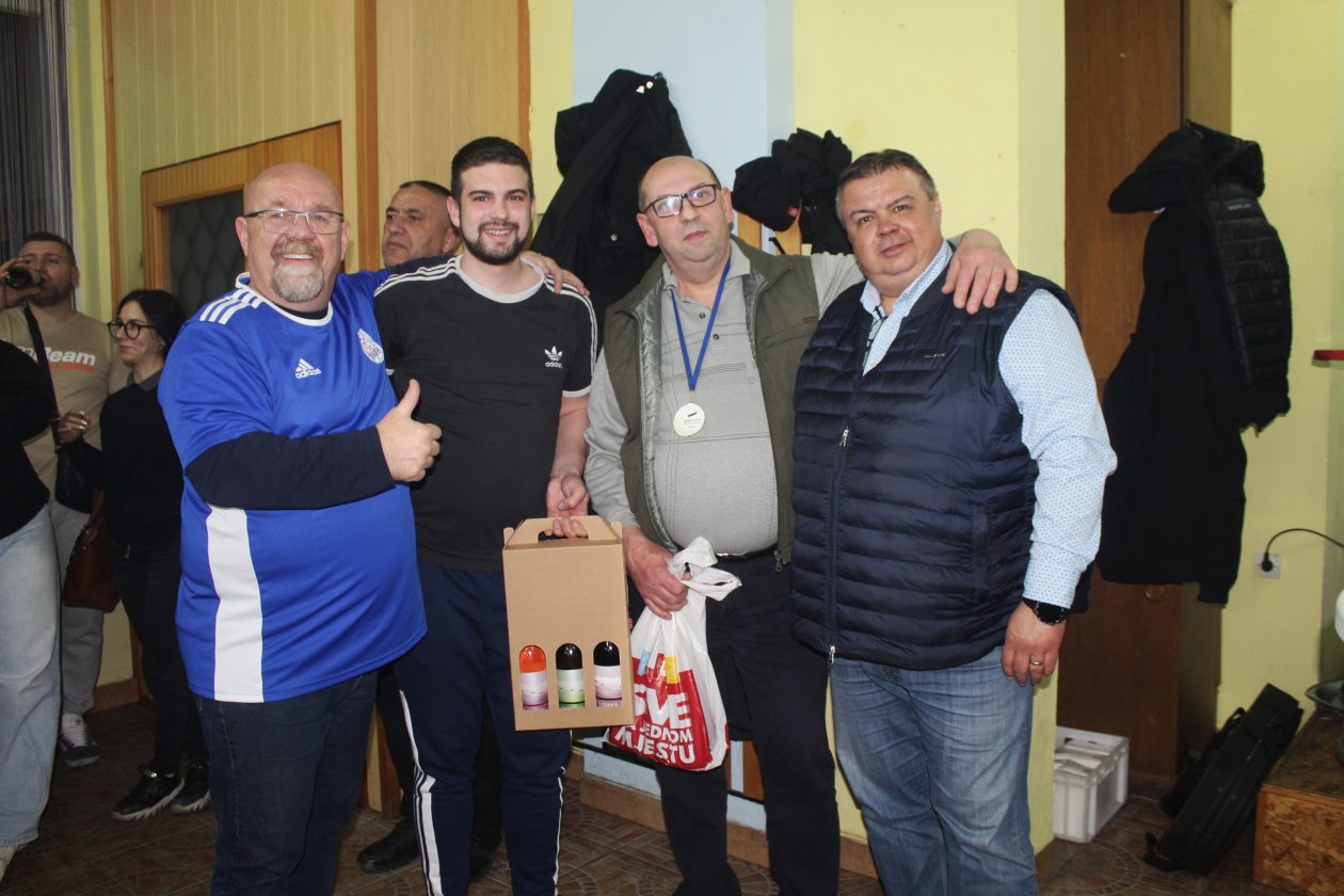 kobasijada (18) kobasijada (18)