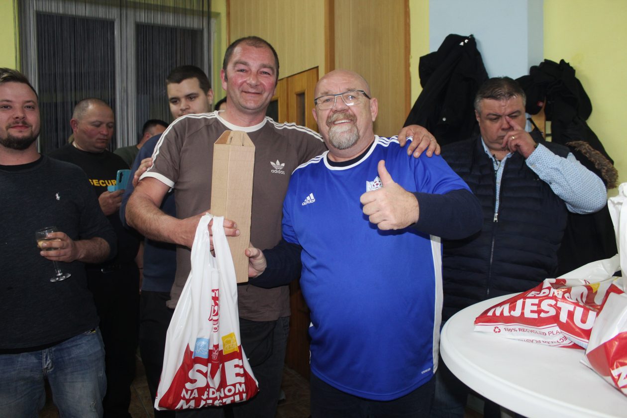 kobasijada (19) kobasijada (19)