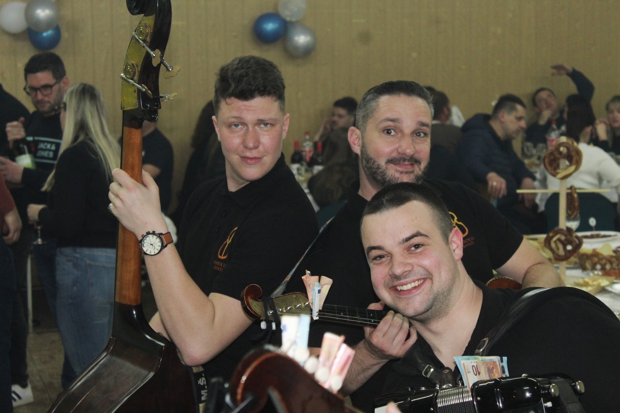 kobasijada (6) kobasijada (6)