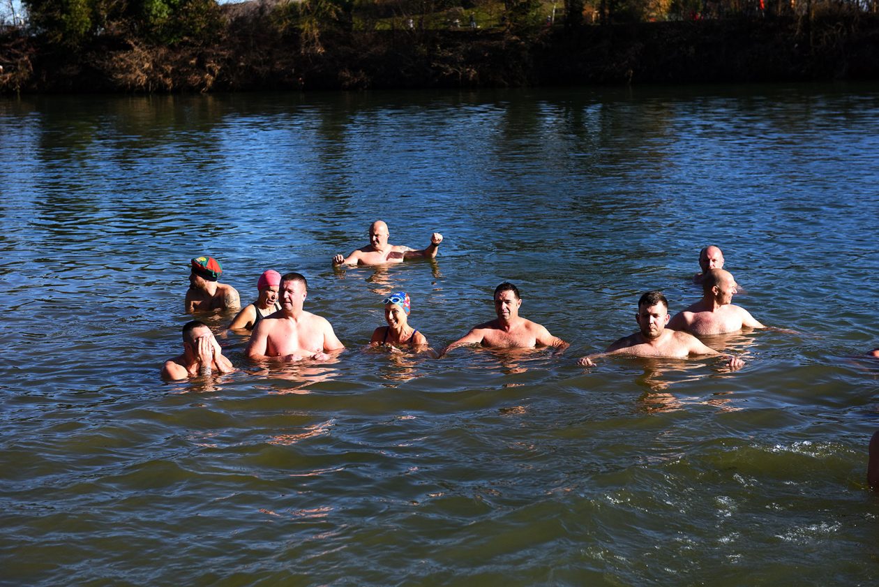 korana kupanje (14) korana kupanje (14)