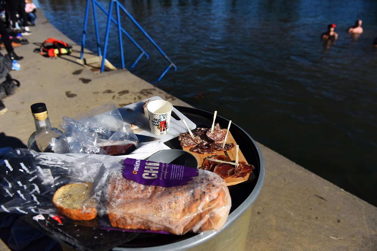 korana kupanje (19) korana kupanje (19)