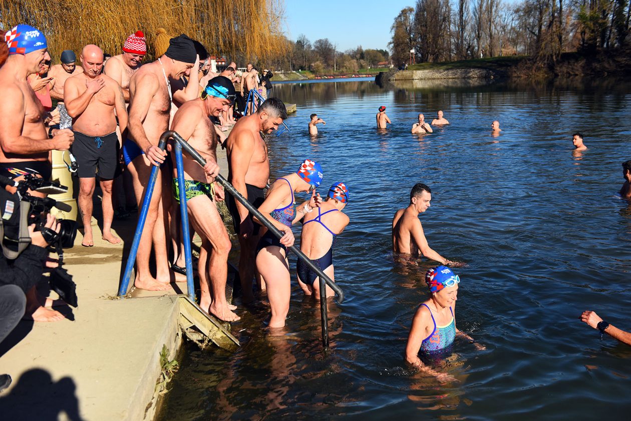 korana kupanje (9) korana kupanje (9)