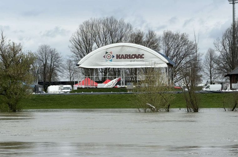 korana visoki vodostaj (12)