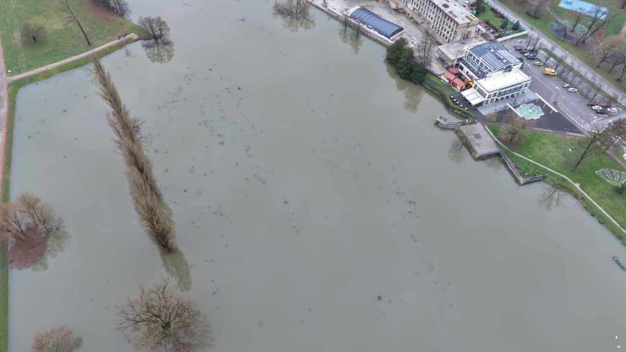 korana vodostaj (15) korana vodostaj (15)