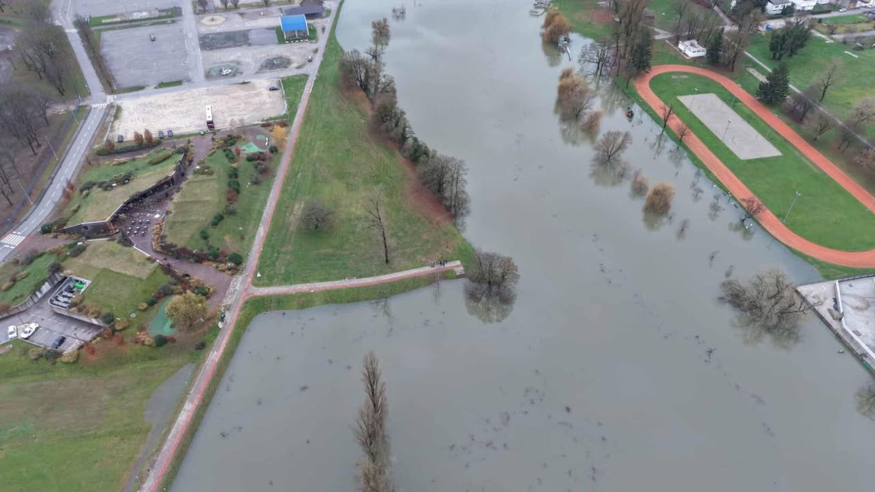 korana vodostaj (18) korana vodostaj (18)