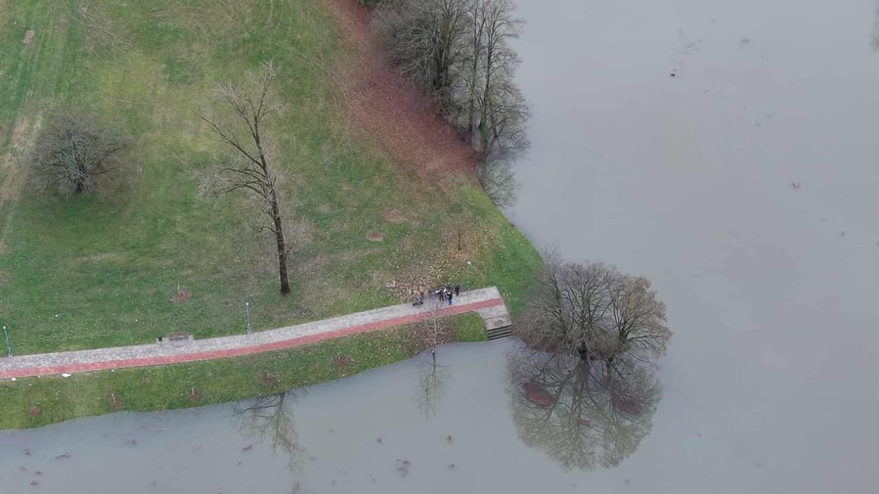 korana vodostaj (20) korana vodostaj (20)