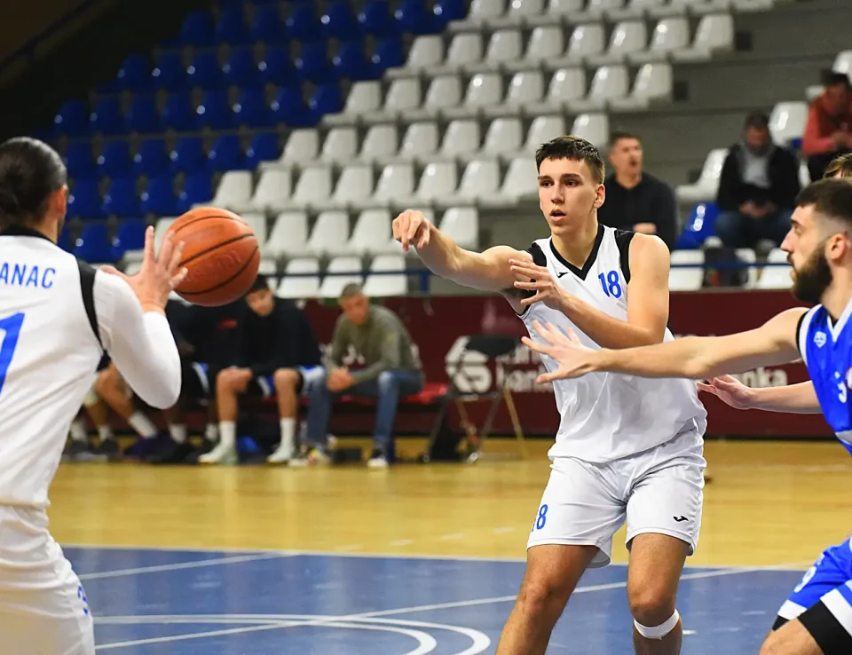 kosarka (10) kosarka (10)