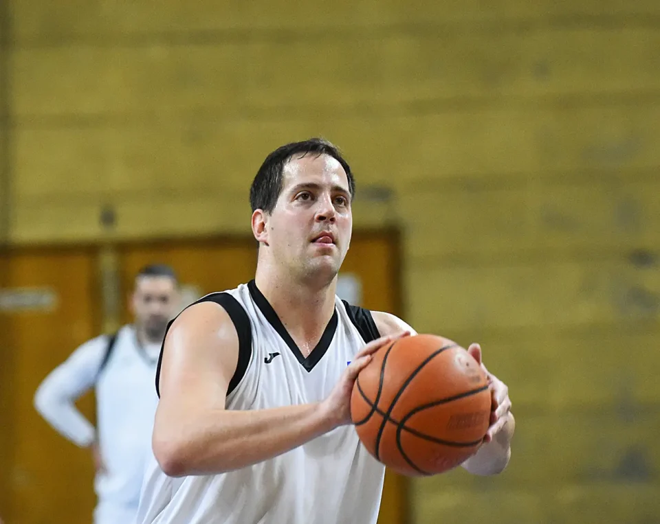 kosarka (12) kosarka (12)