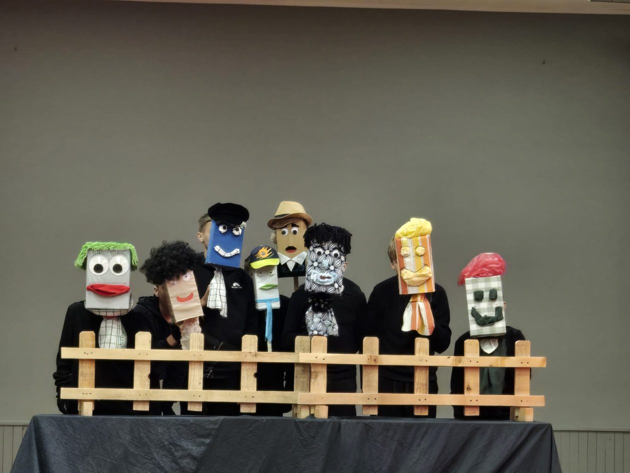 lutkarska zgrada skola draganici (6)