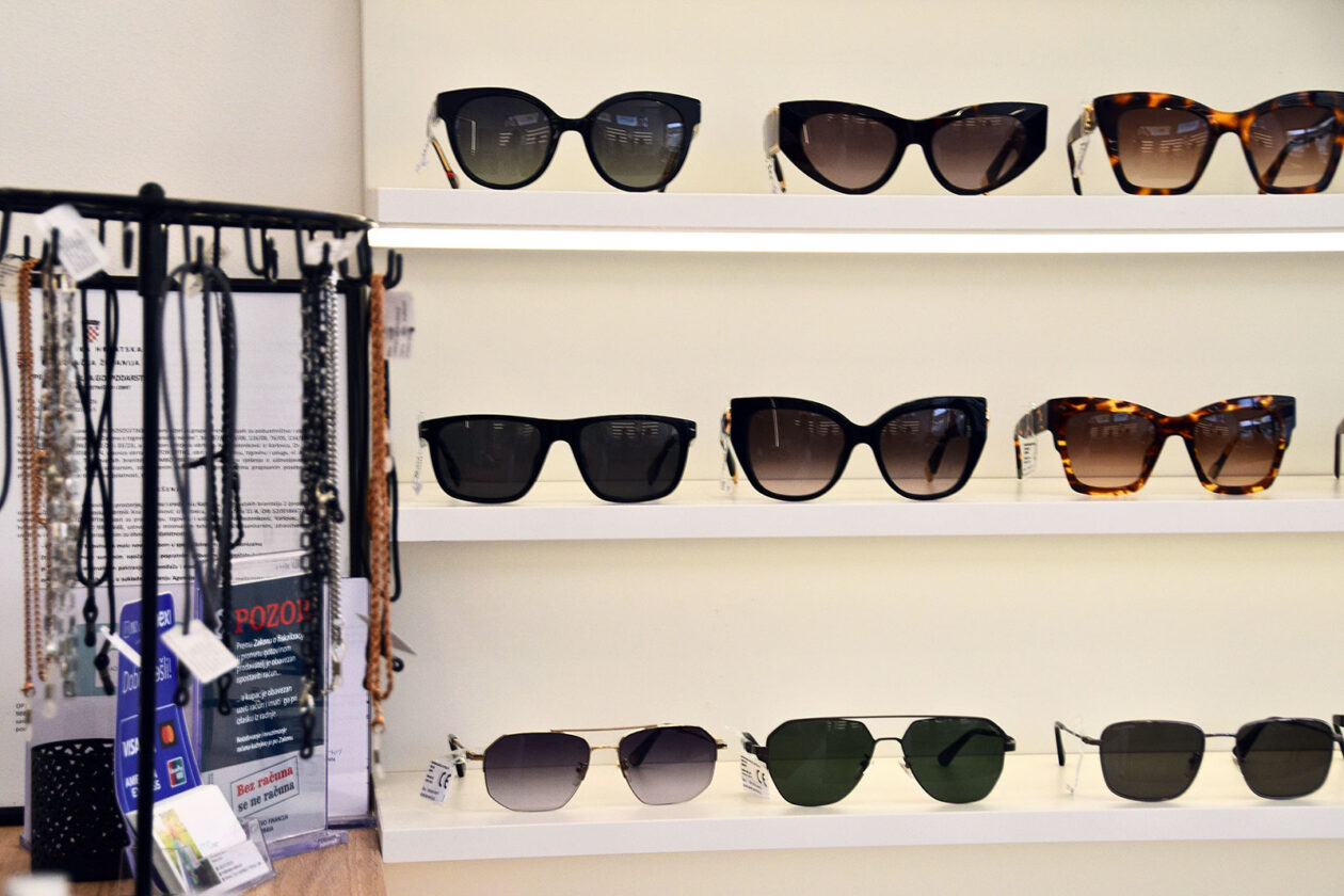 majstor optike (6) majstor optike (6)