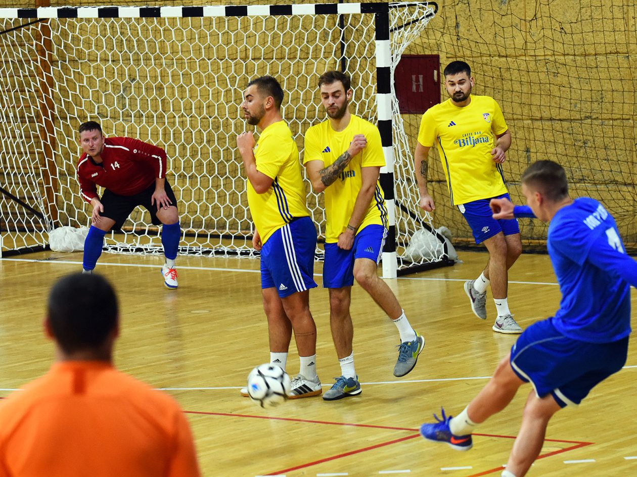 mali nogomet (0) mali nogomet (0)