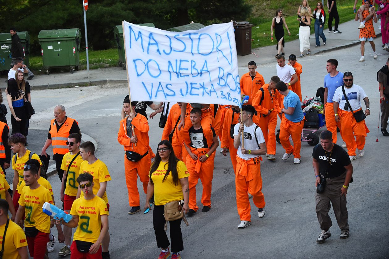 maturanti povorka (12)