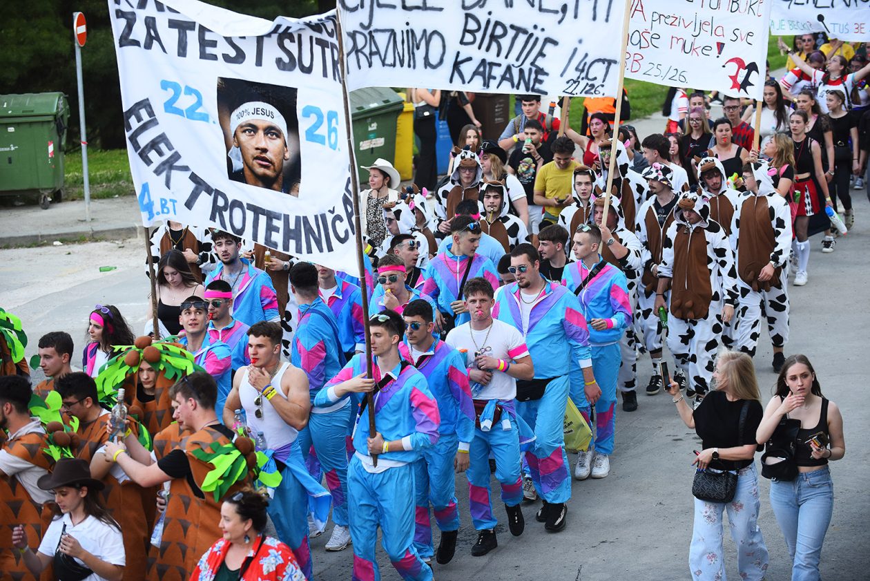 maturanti povorka (21)