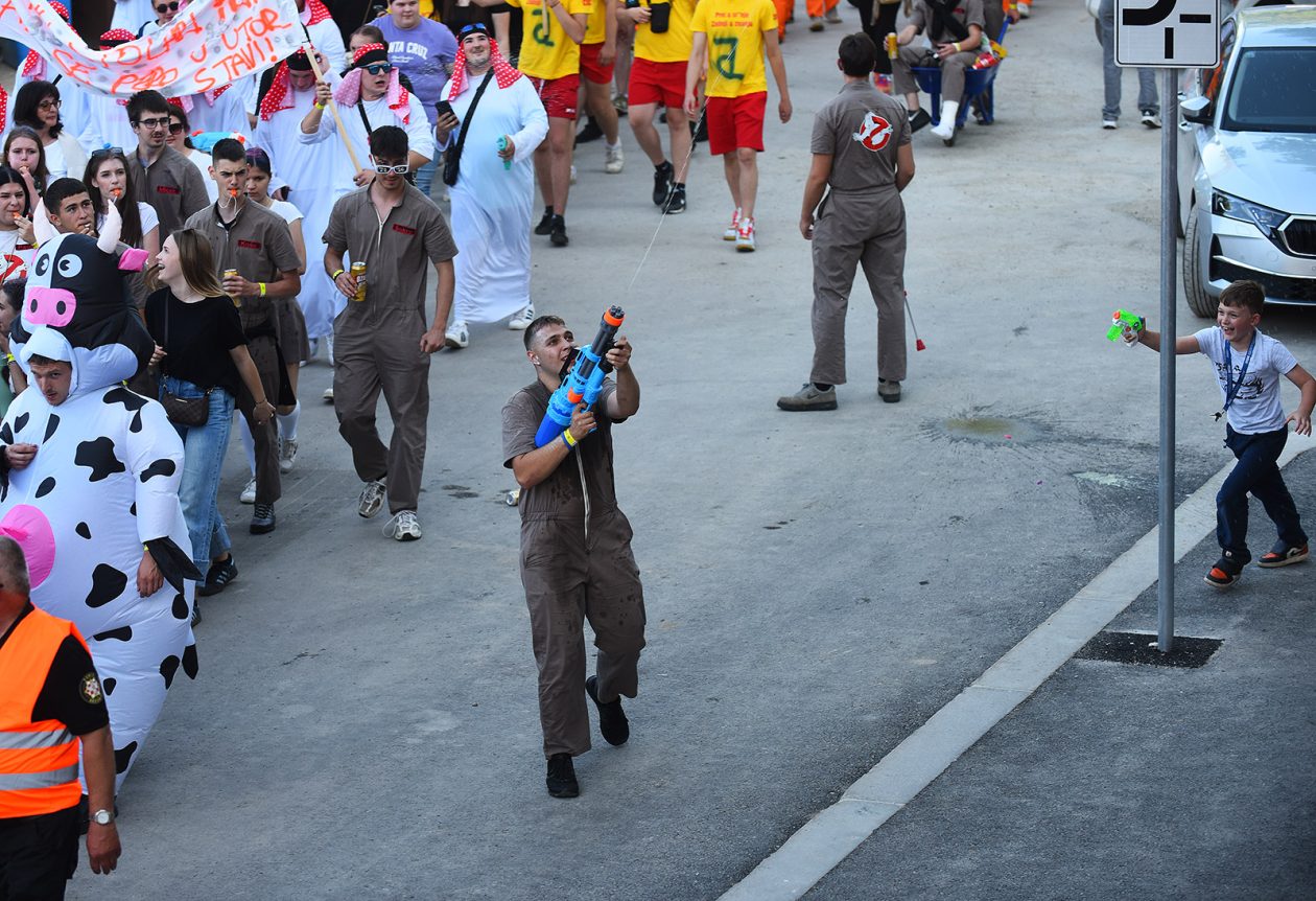 maturanti povorka (8)