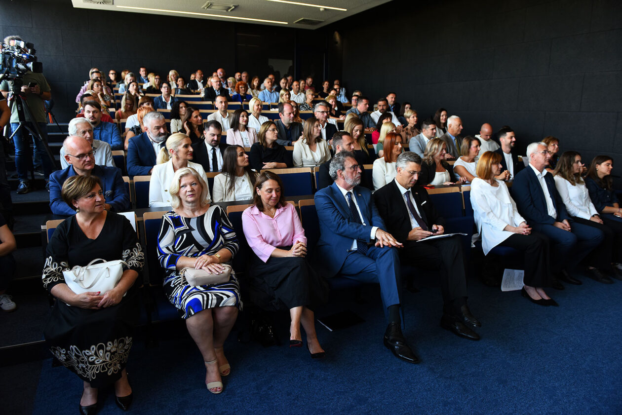 medicinska skola (12) medicinska skola (12)