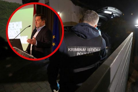 Inspektori ispred kuće Andrije Mikulića detaljno pretražili njegov automobil